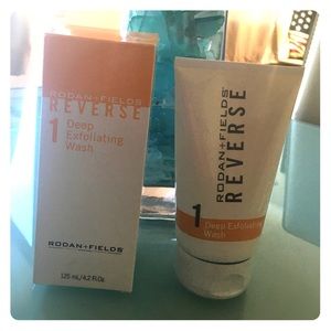 Rodan + Fields reverse deep exfoliating wash
