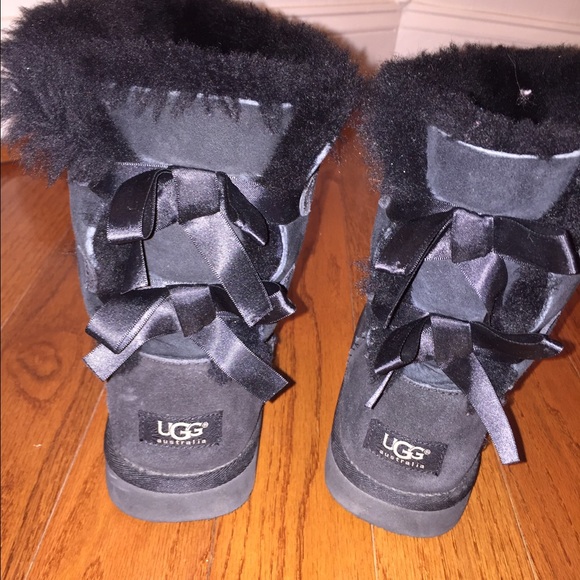 Black bow tie uggs