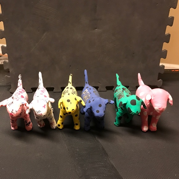 Victoria Secrets Pink Dogs for sale!!