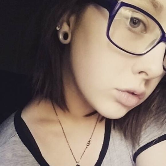 Meet your Posher, Ashlyn