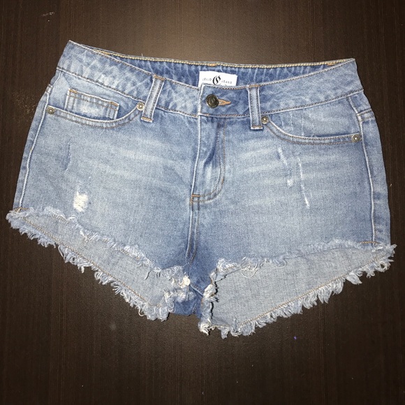 Cutoff jean shorts