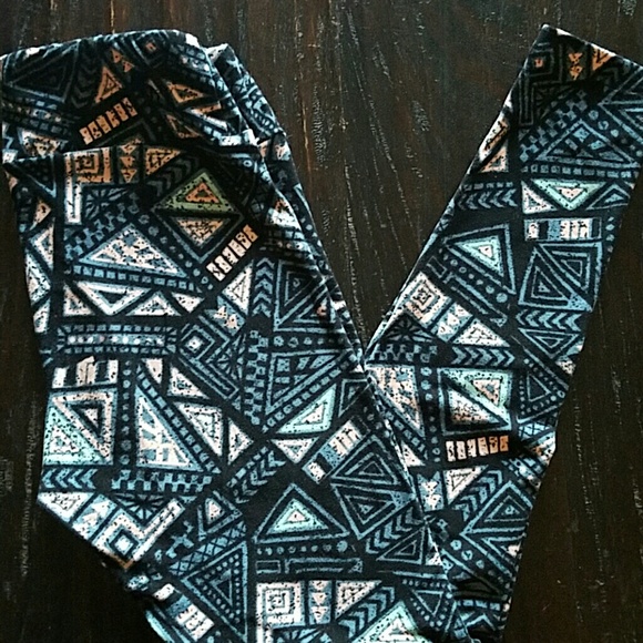 Lularoe pattern leggings