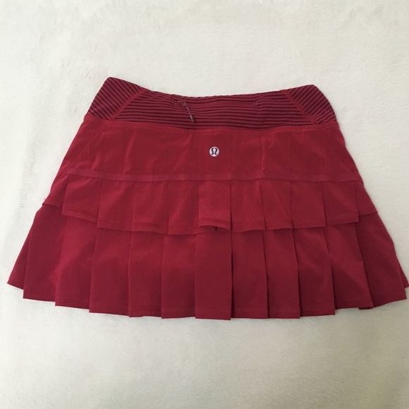 Lulu Lemon tennis skirt