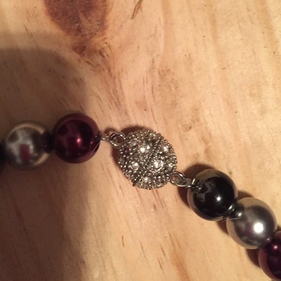 Necklace - Picture 2 of 2