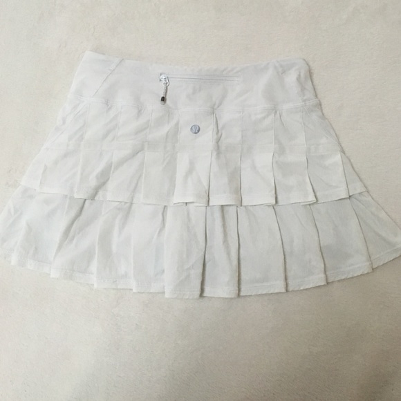 Lulu Lemon tennis skirt