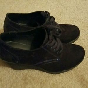 Black size 10 bootie