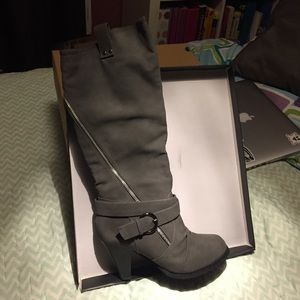 JustFab gray boots, used once, great condition