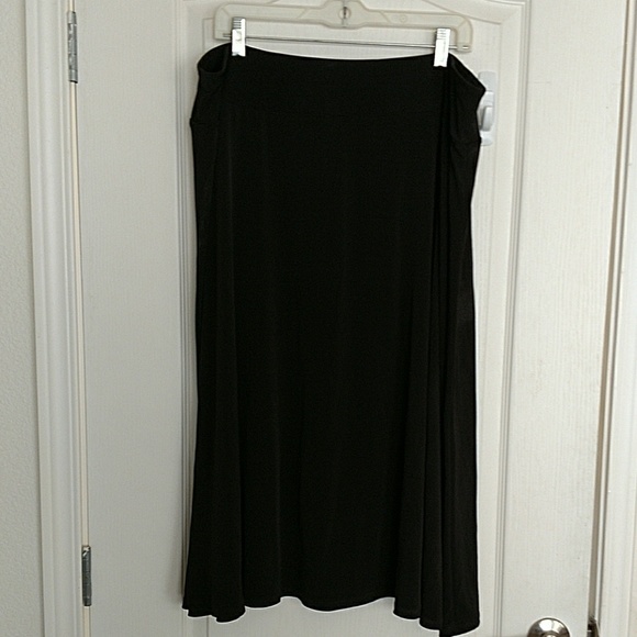 Stretch knit skirt