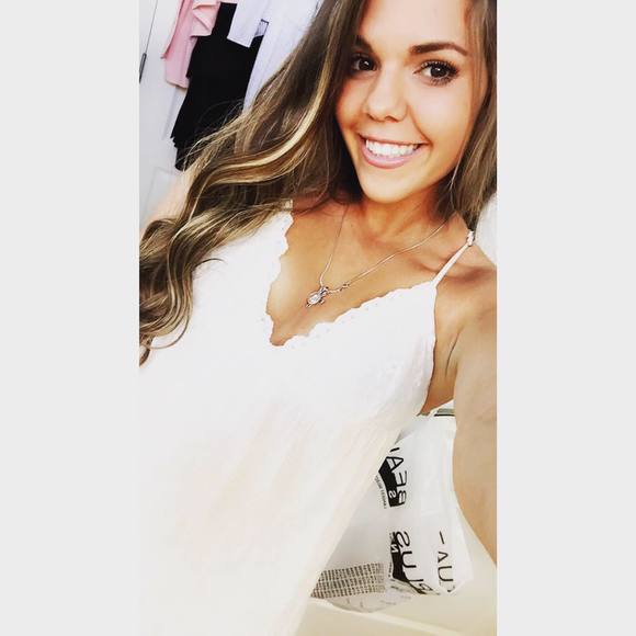 Meet your Posher, Brianna - Picture 1 of 1