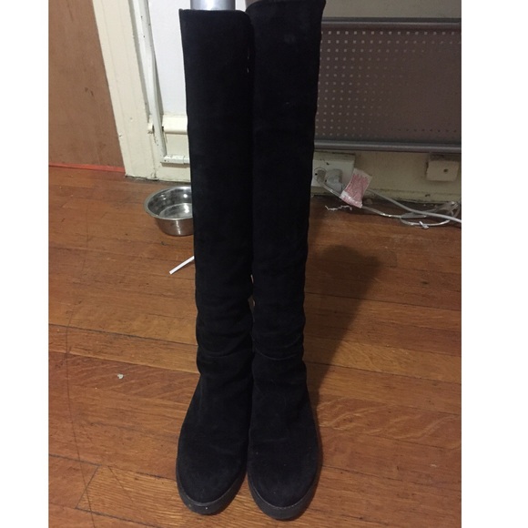 Stuart Weizman inspired stretch over the knee boot
