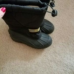 Boys size 3 Sorel snow boots