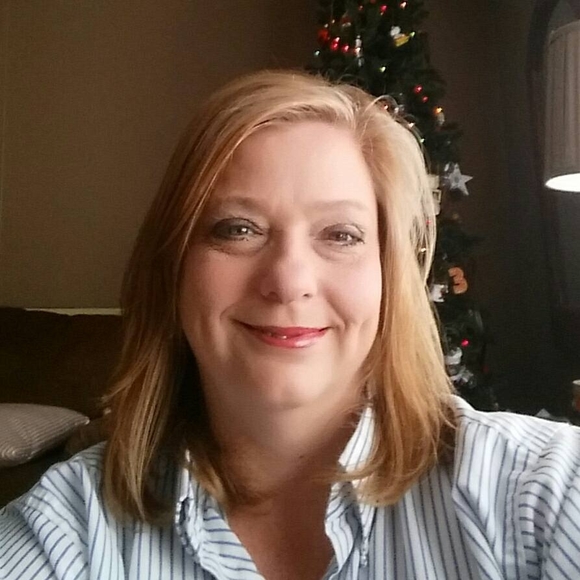 Meet your Posher, Beth