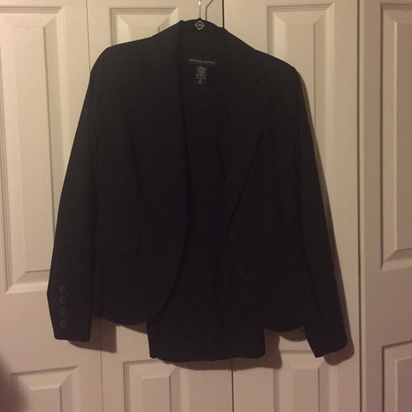 New York & Company Ladies Pants Suit