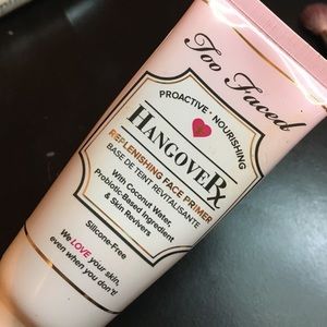 Too Faced Hangover Primer