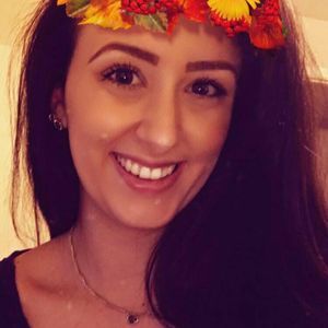 Meet your Posher, Christina