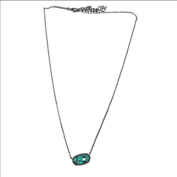 Kendra Scott necklace