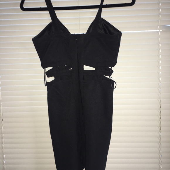 Black bodycon dress - Picture 2 of 2