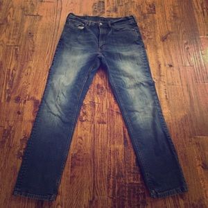 Levi Straight Jeans