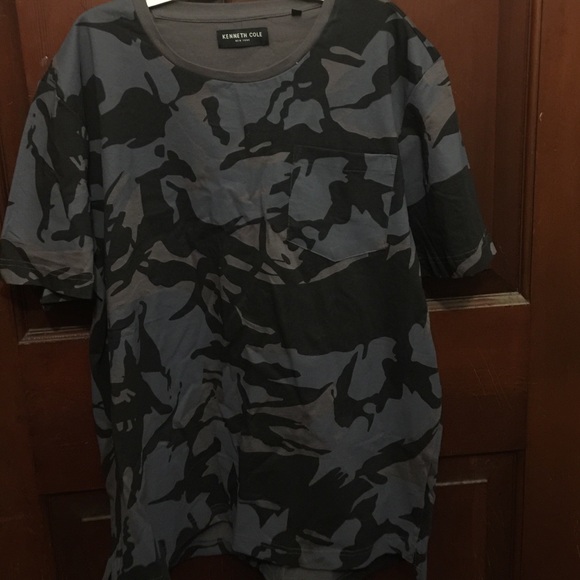 Men black grey and blue KC tshirt