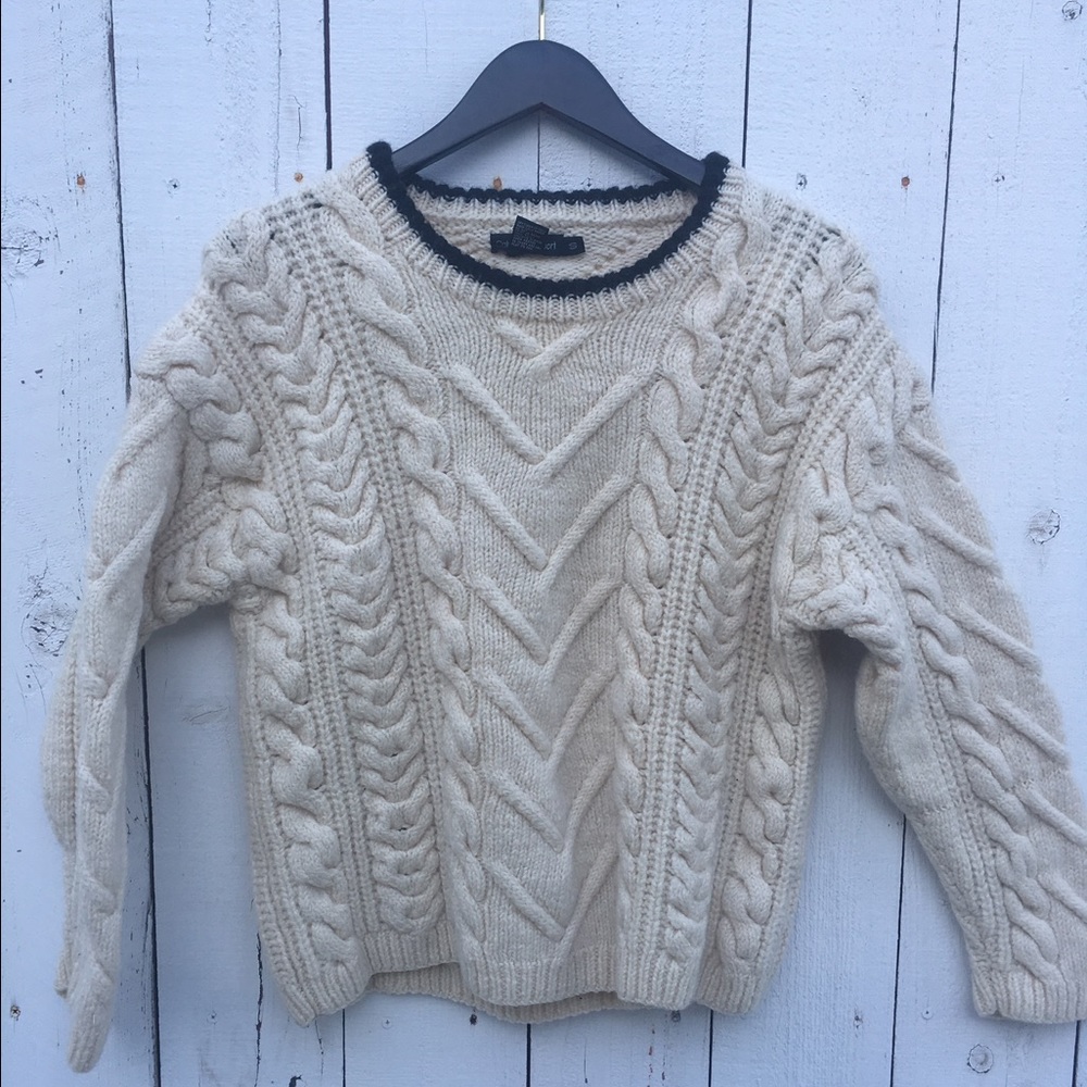 SOLD 💥 Vintage Calvin Klein Chunky Wool Sweater