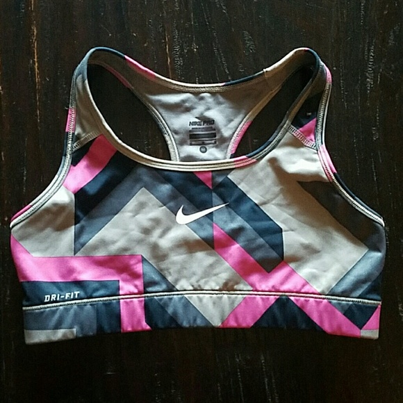 Nike pro sports bra