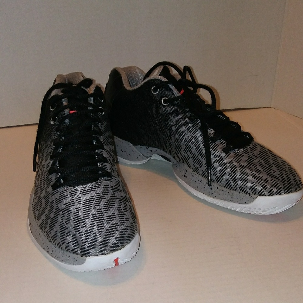 JORDAN 29 lows, with box excellent shape!!