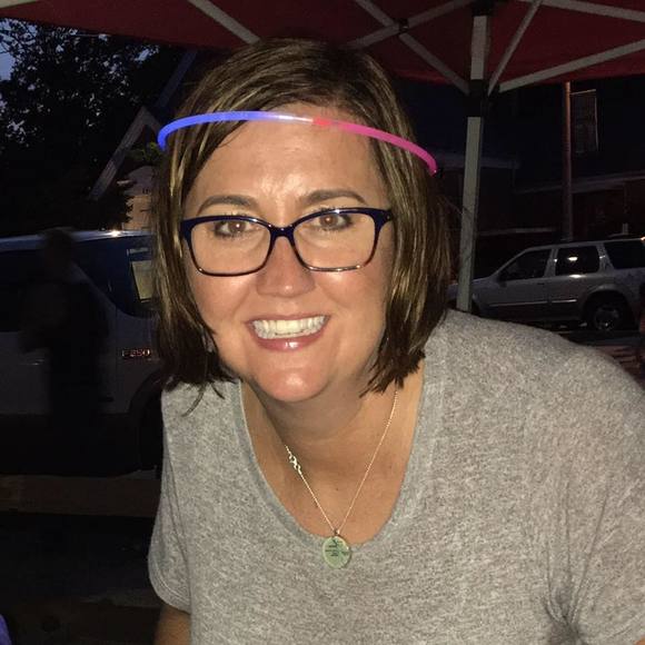 Meet your Posher, Carrie