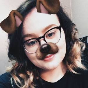 Meet your Posher, Becca