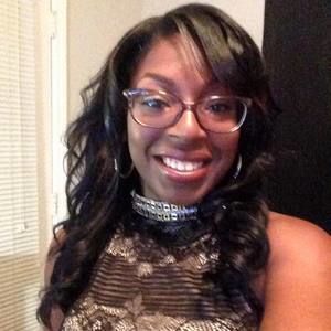 Meet your Posher, Alexia