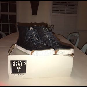 Frye High Back Zip