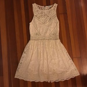 Kimchi Blue Urban Outfitters white lace dress