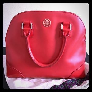 Tory Burch Robinson Collection