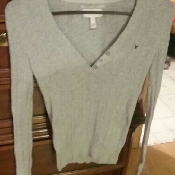 AE long sleeved top