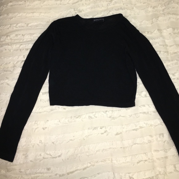 Black lightweight Brandy Melville cropped sweater