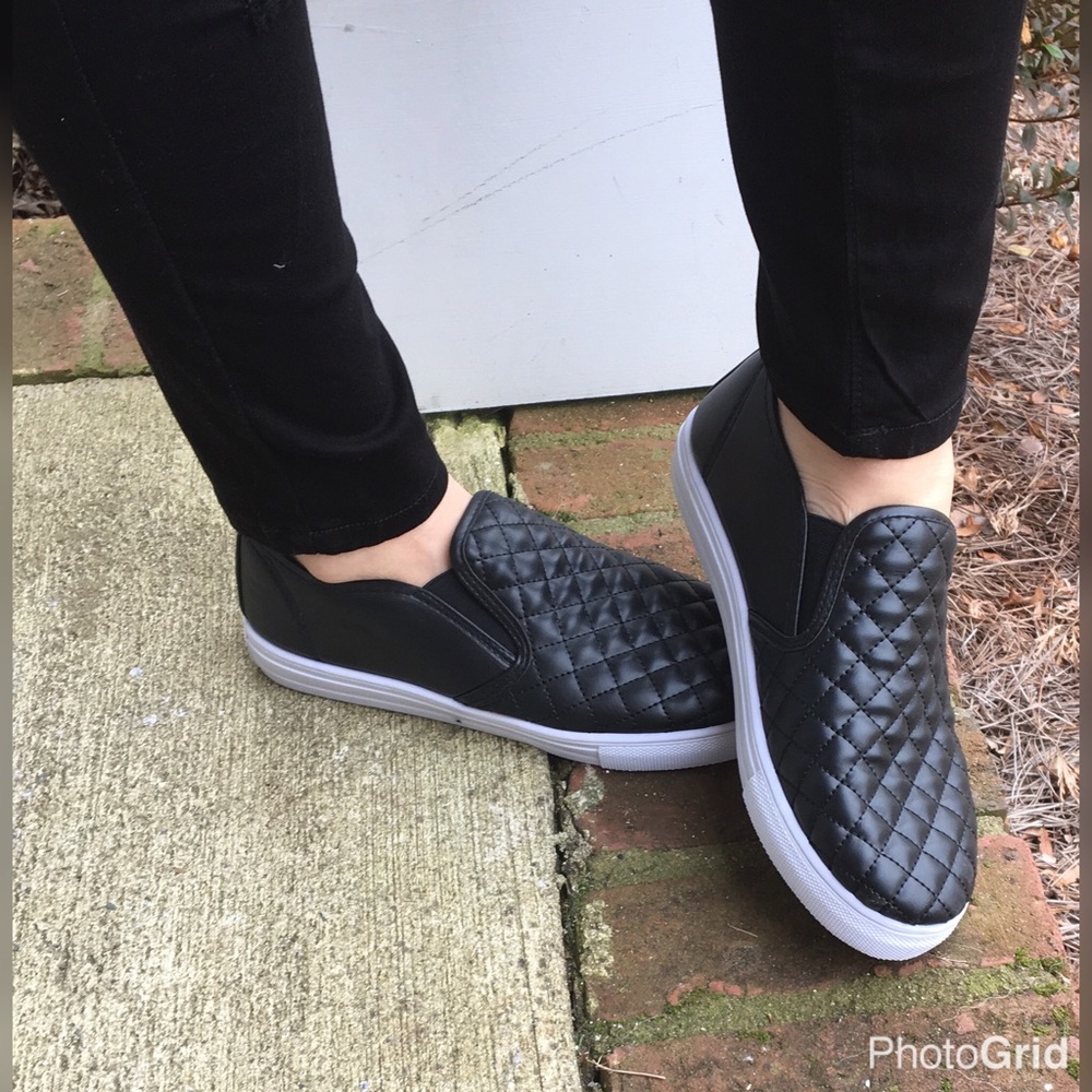 Faux leather quilted slip on sneakers! LAST ONE - Picture 2 of 4