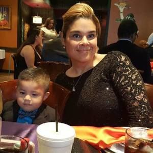 Meet your Posher, Paola