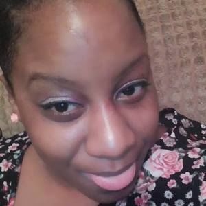 Meet your Posher, Ebonie