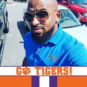 Meet your Posher, Devalle