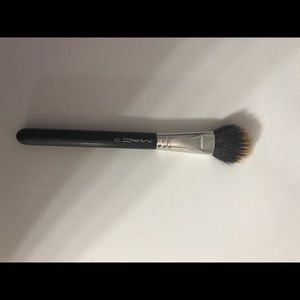 Authentic Mac 159 Duo Fiber Brush