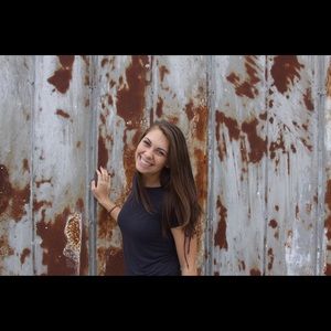 Meet your Posher, Torri