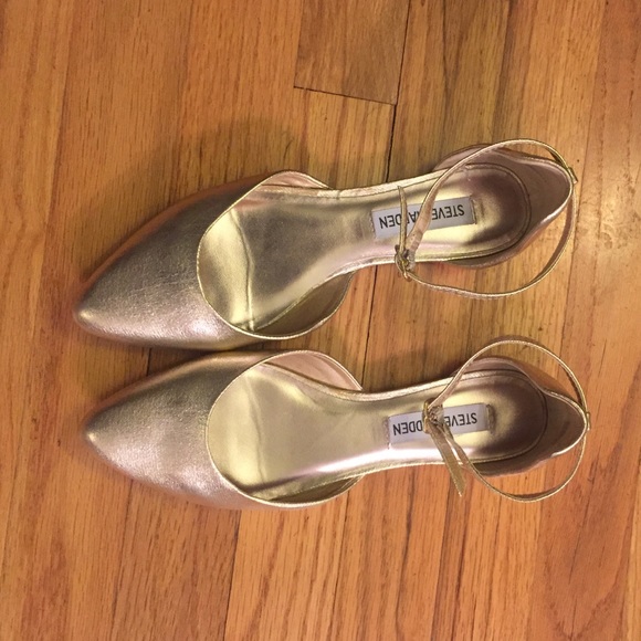Gold Steve Madden Flats