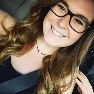 Meet your Posher, Leah