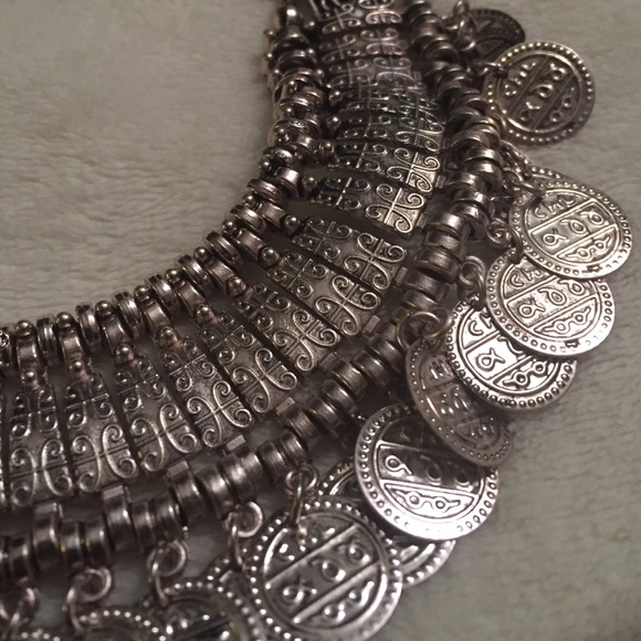 SOLDβΌοΈπHPπCoin Tassel Necklace - Picture 2 of 3