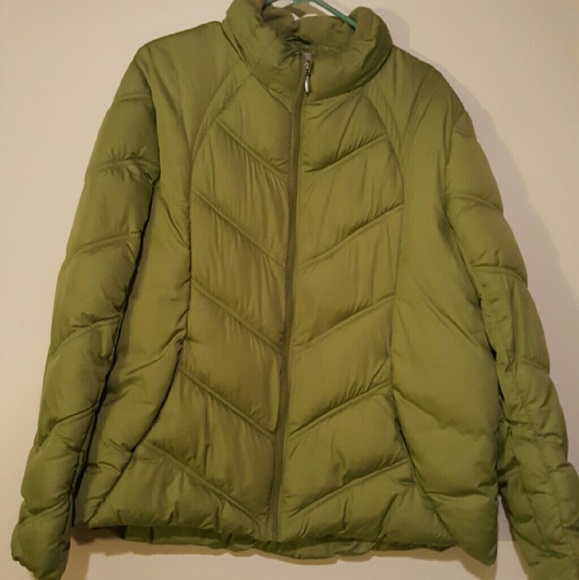Woman's Green Puff Coat