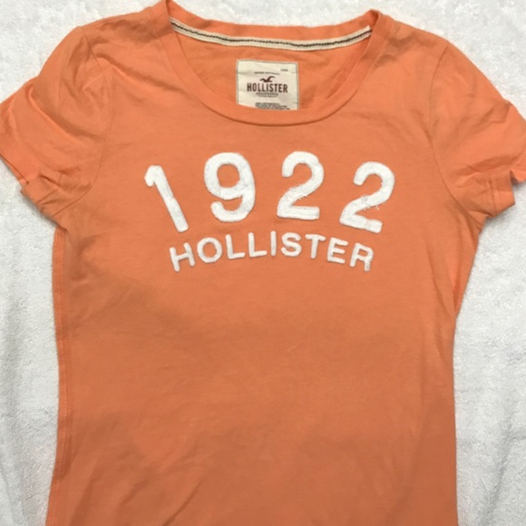 Hollister light orange medium t-shirt