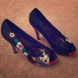 IronFist - iron fist black pumps- brand new black