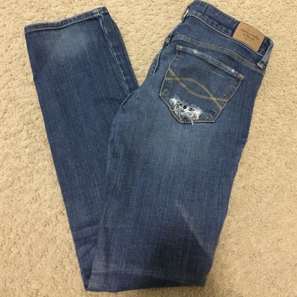 Abercrombie and fitch medium wash jeans