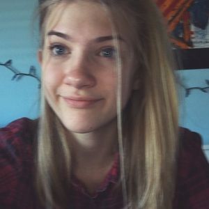 Meet your Posher, Karole
