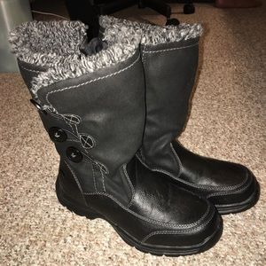 Totes black and grey snow boots