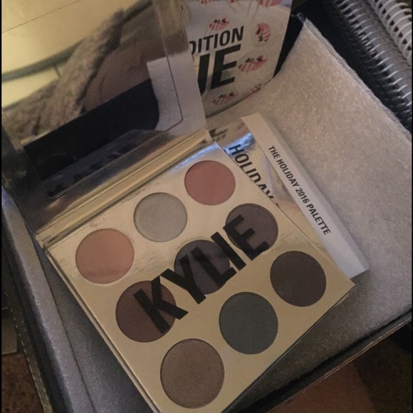 Kylie Cosmetics Holiday Eyeshadow Palette